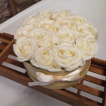 Bouquet de fleurs de savon - Roses claires - Rond