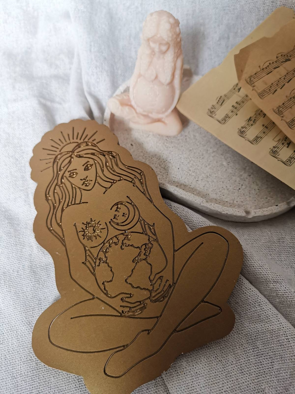 Gaia : Une Étreinte de la Nature