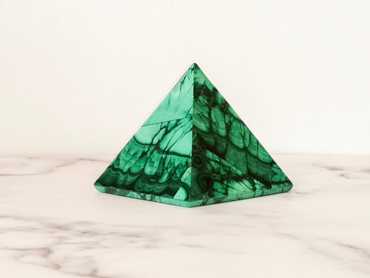 Pyramide en malachite
