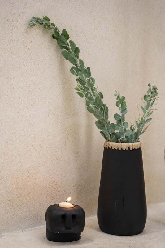 Le vase Sneaky - Noir Naturel