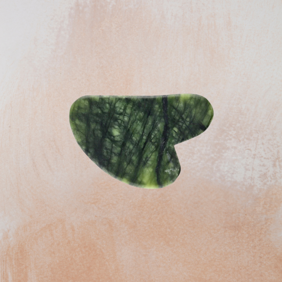Gua Sha in Jade / Aventurine
