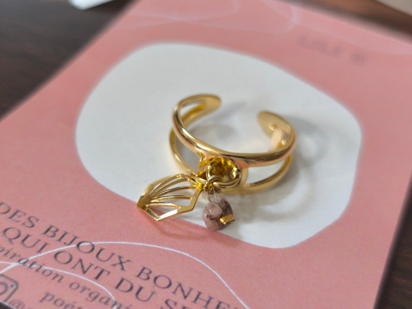 Strill ring charm
