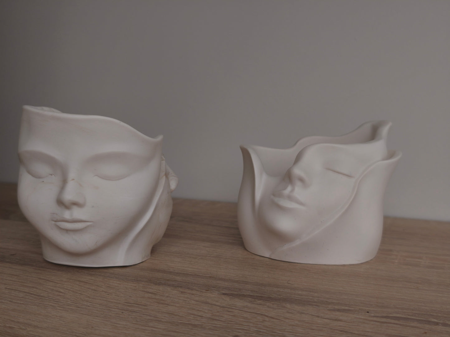 Visage double dos à dos