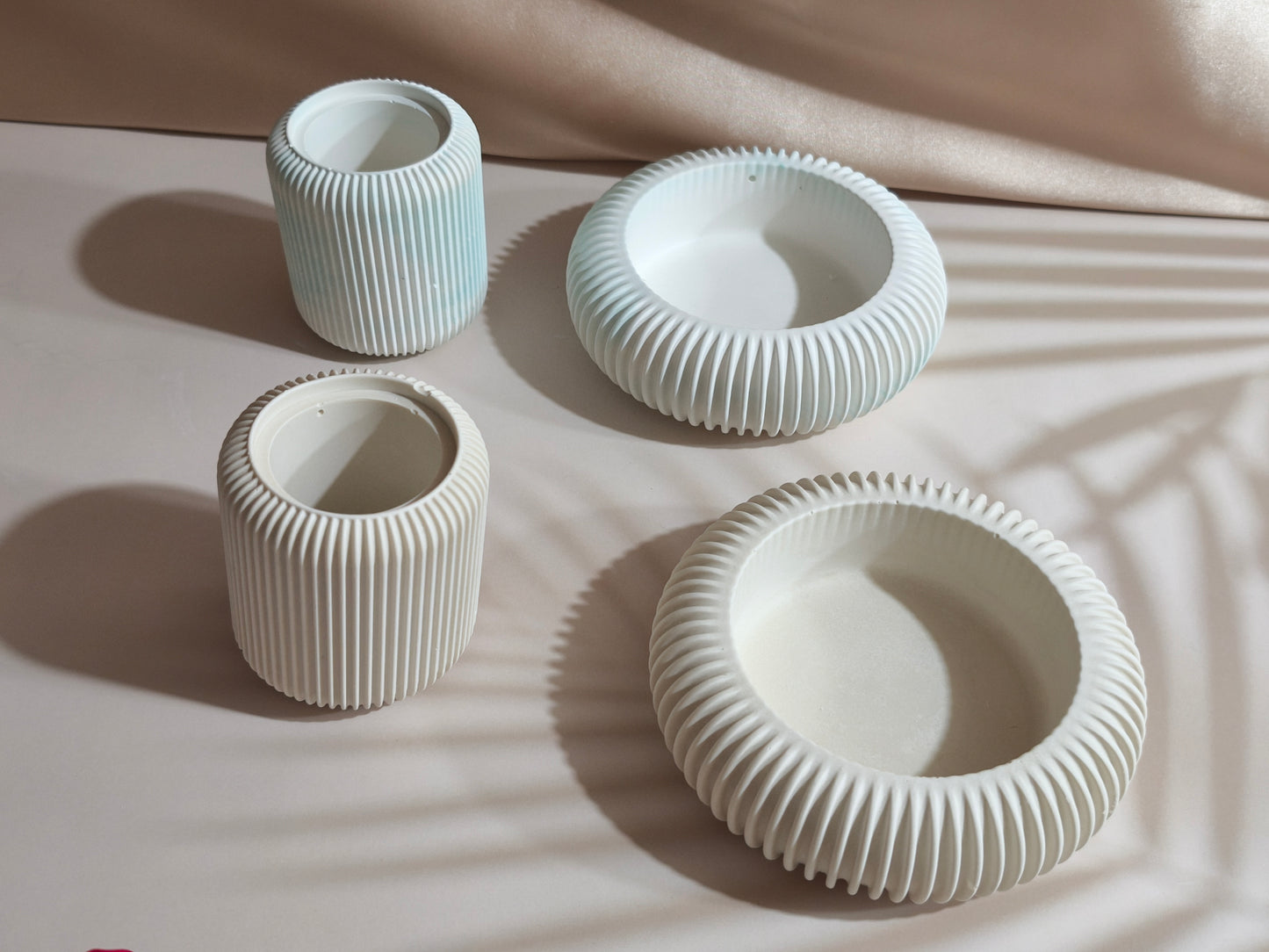 Pot rond avec rayures