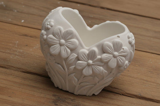 Vase coeur fleuri