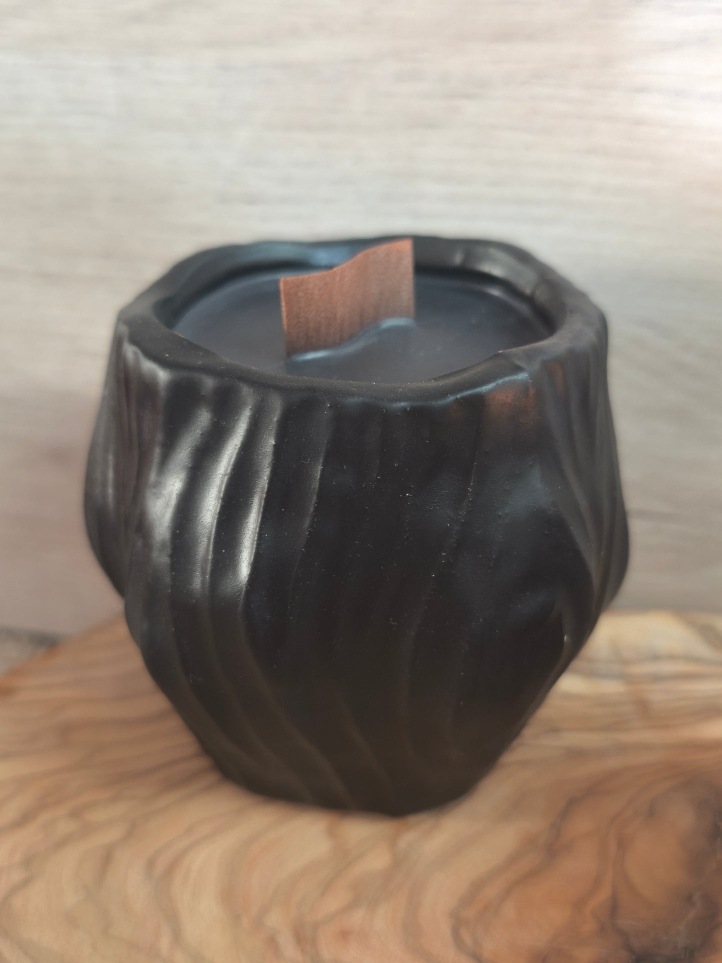 Bougie scintillante noire et dorée * Edition limitée *