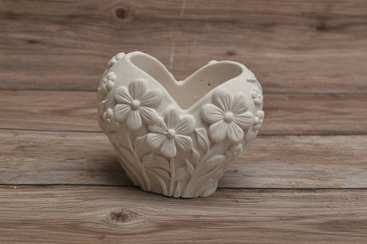 Vase coeur fleuri