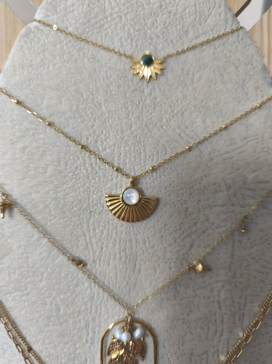 Collier Sarah