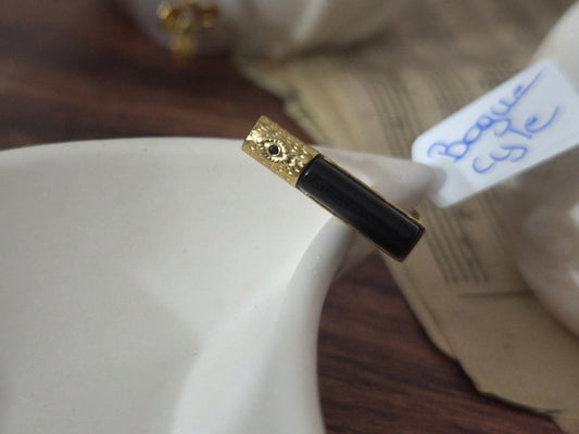Golden Cyle ring with Onyx stone and white zirconia eye