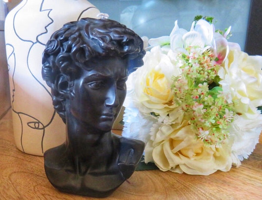 Bougie sculpture en Ultra Black