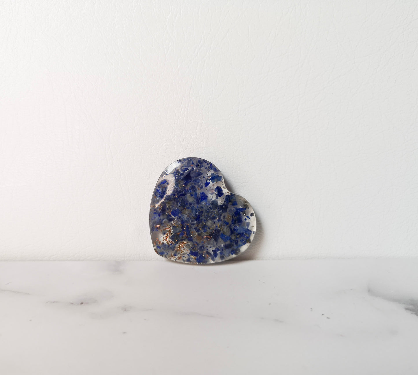 Cœur en résine lapis-lazuli