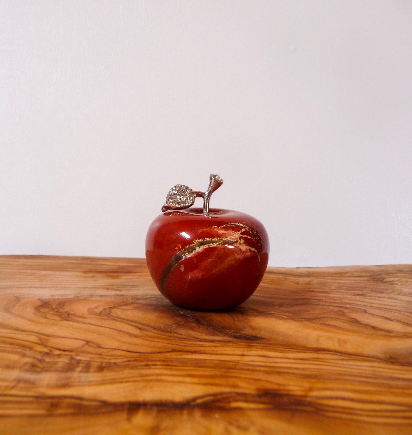 Red Jasper Apple